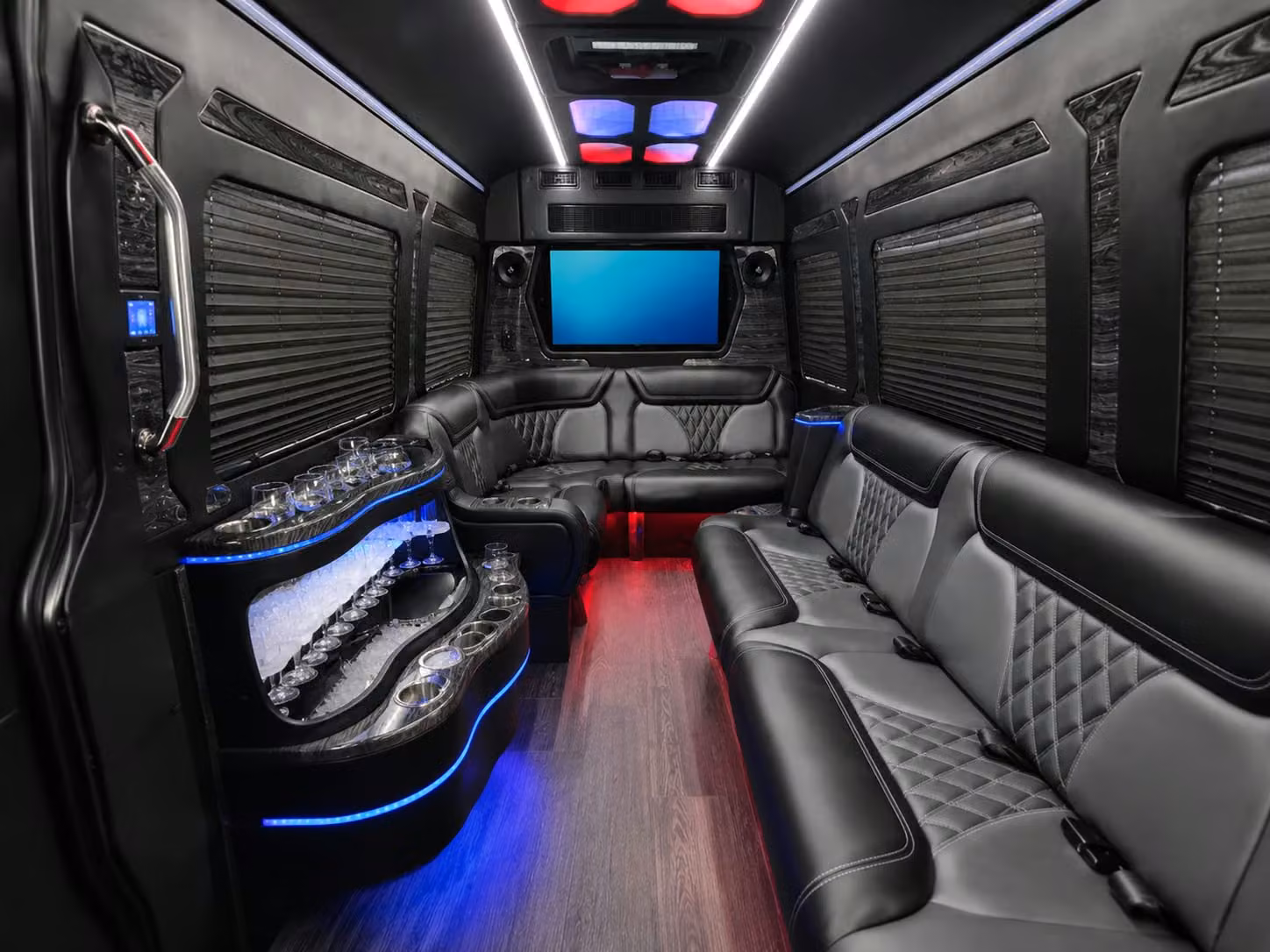 the smart way to move a large group to outdoor amphitheatre events across orange county